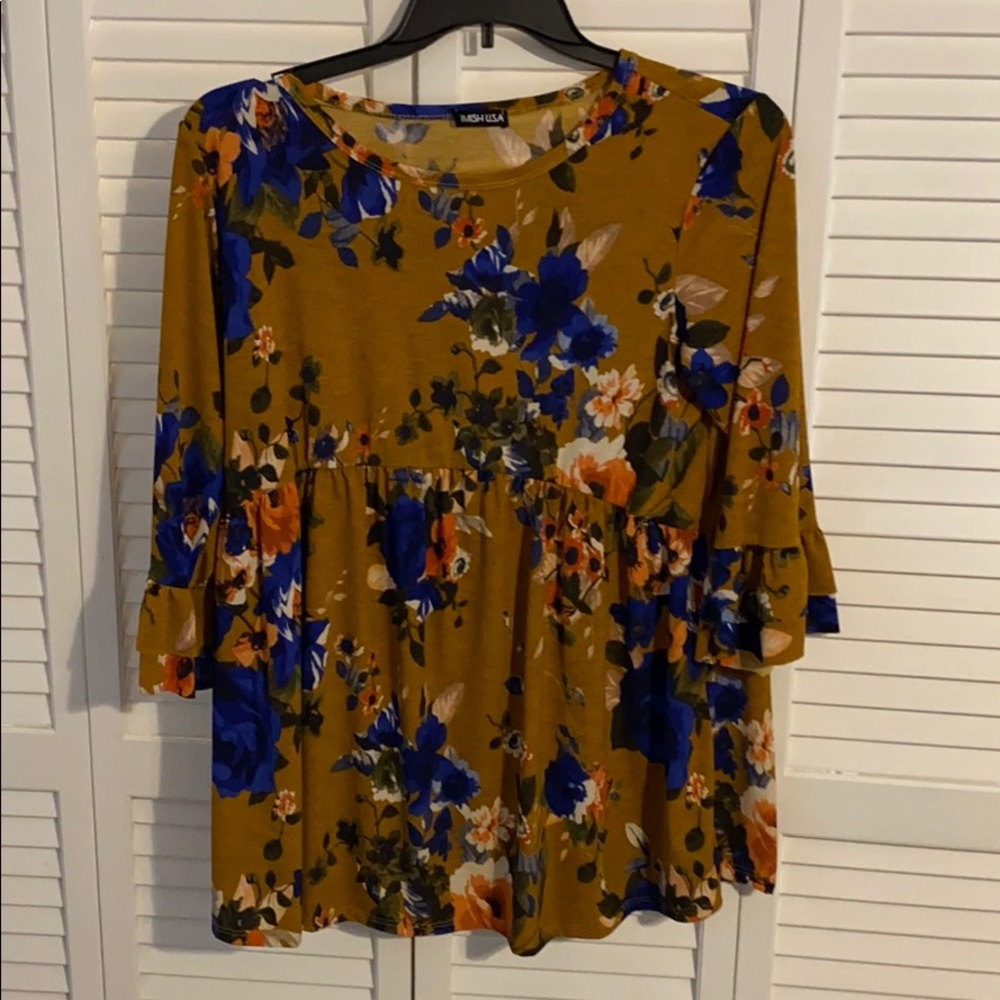 Floral women’s top